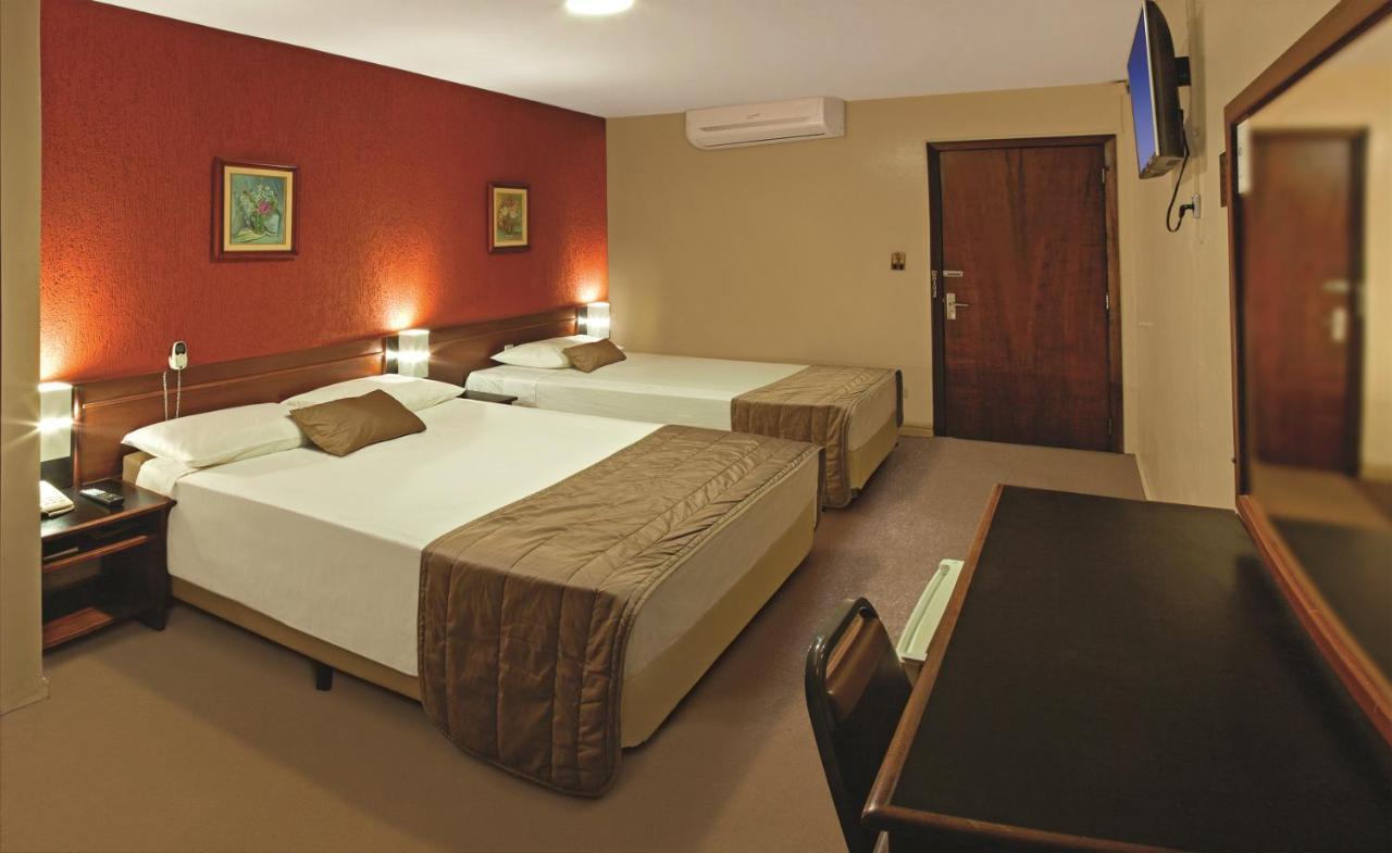 Lira Hotel Куритиба Екстериор снимка