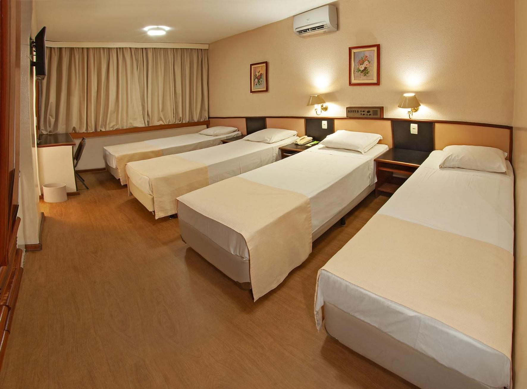 Lira Hotel Куритиба Екстериор снимка