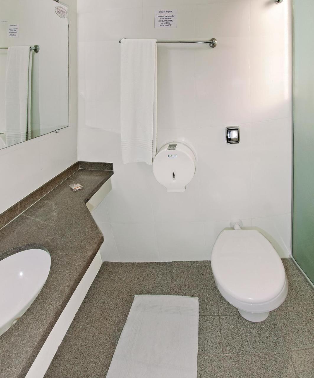 Lira Hotel Куритиба Екстериор снимка