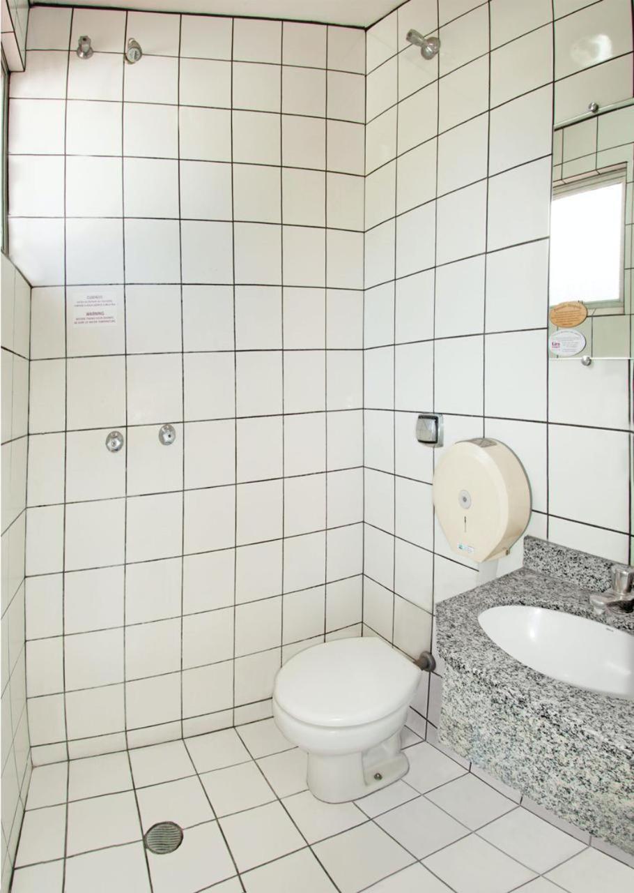 Lira Hotel Куритиба Екстериор снимка