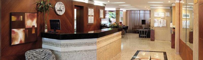 Lira Hotel Куритиба Екстериор снимка