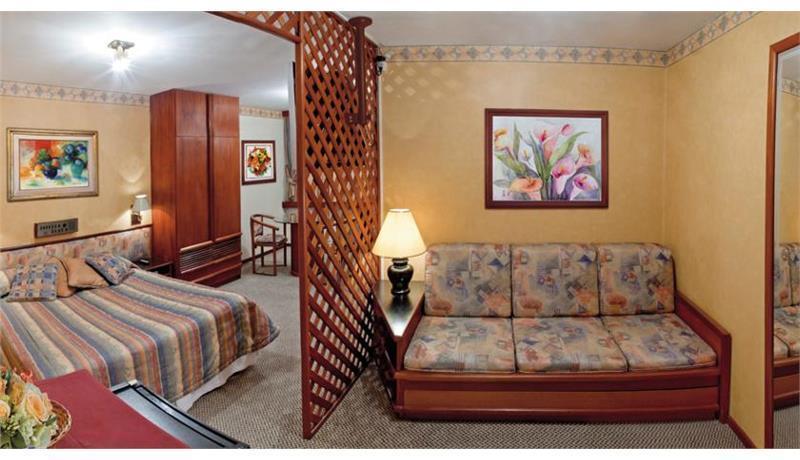 Lira Hotel Куритиба Екстериор снимка